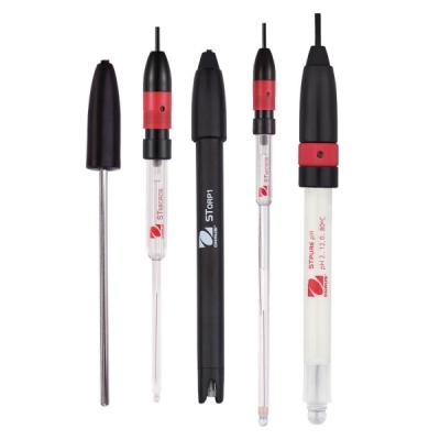 Chemisier cintré Thyna en pure coton uni et décolleté profond Chemisier cintré Thyna en pure coton uni et décolleté profond